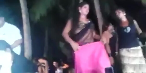 indian nude girl dance