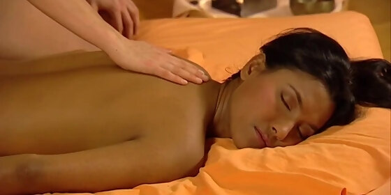 females massage is so erotic