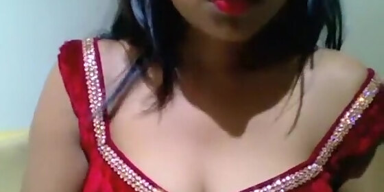 indian babe in red sari